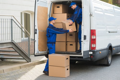 Local removal van ready for a flexible moving day