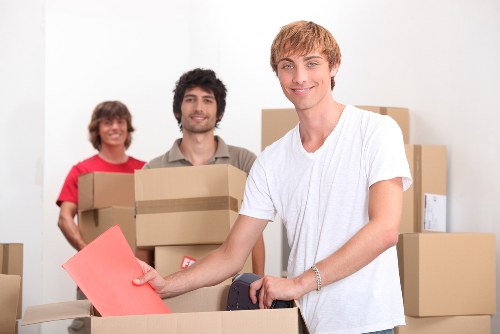 Strong moving boxes and packing materials in Ruislip